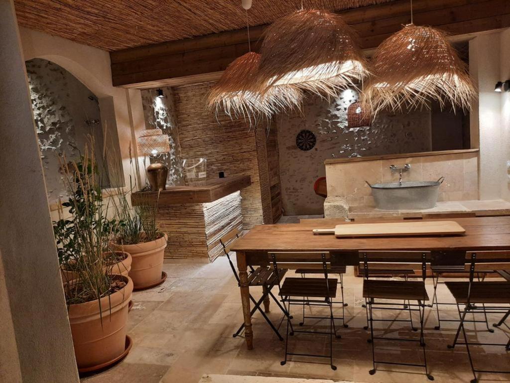 Drome Provencale Maison Familiale Calme Dans Village Valreas Exterior photo