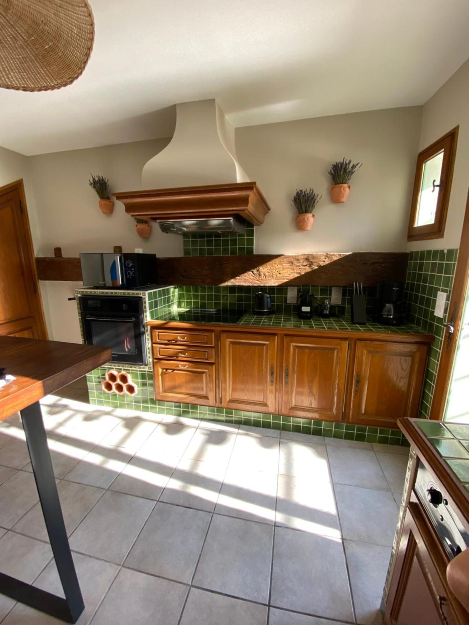 Drome Provencale Maison Familiale Calme Dans Village Valreas Exterior photo